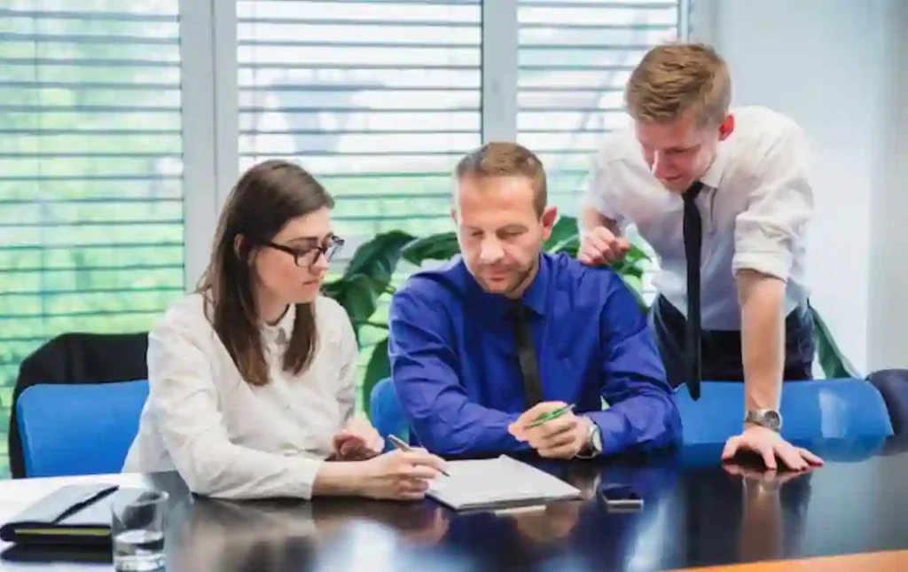Key Factors to Consider When Selecting a Commercial Insurance Agency